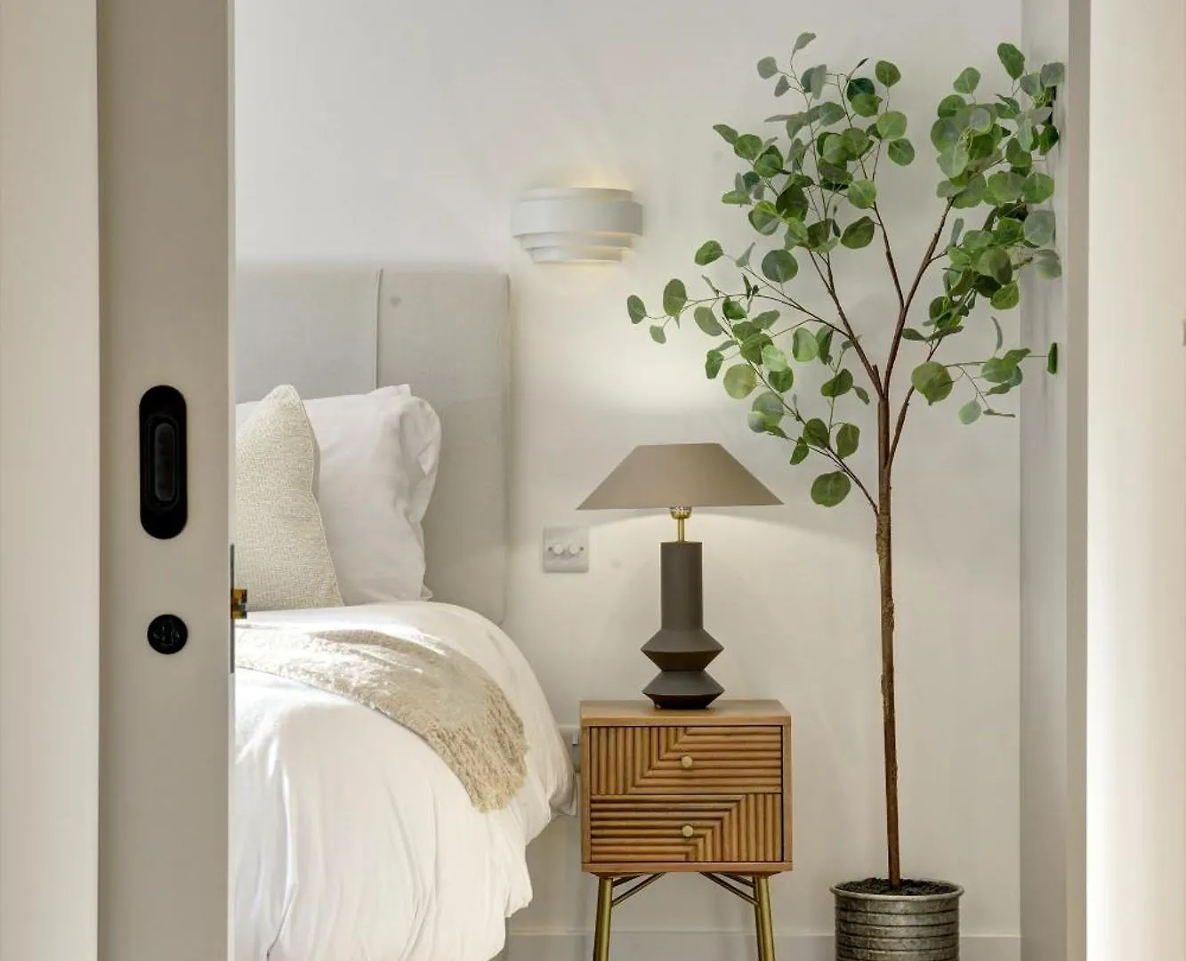 Kist Accommodates Presents - Hygge House, Parking, Ev Point Ripon