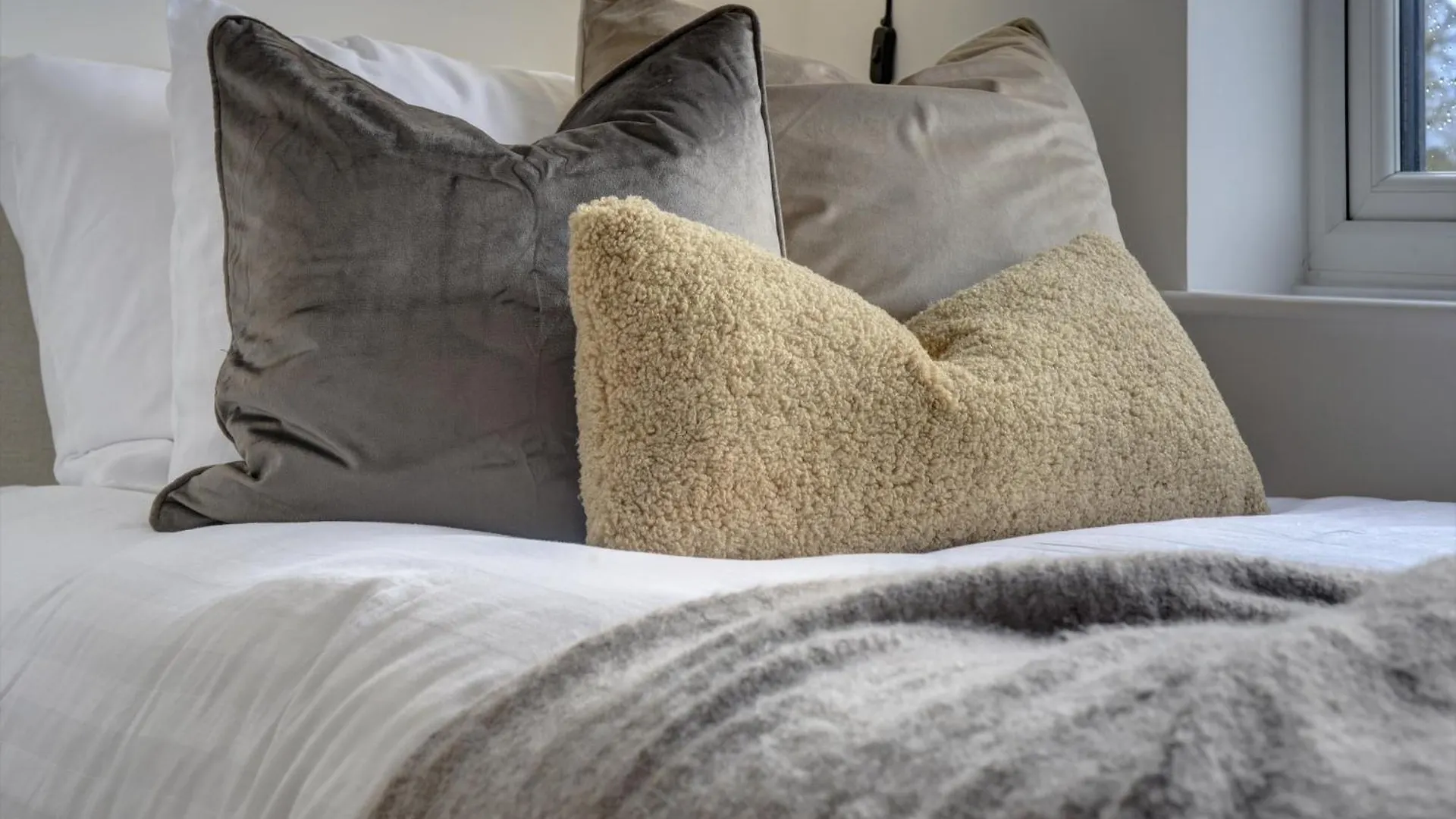 Kist Accommodates Presents - Hygge House, Parking, Ev Point Ripon
